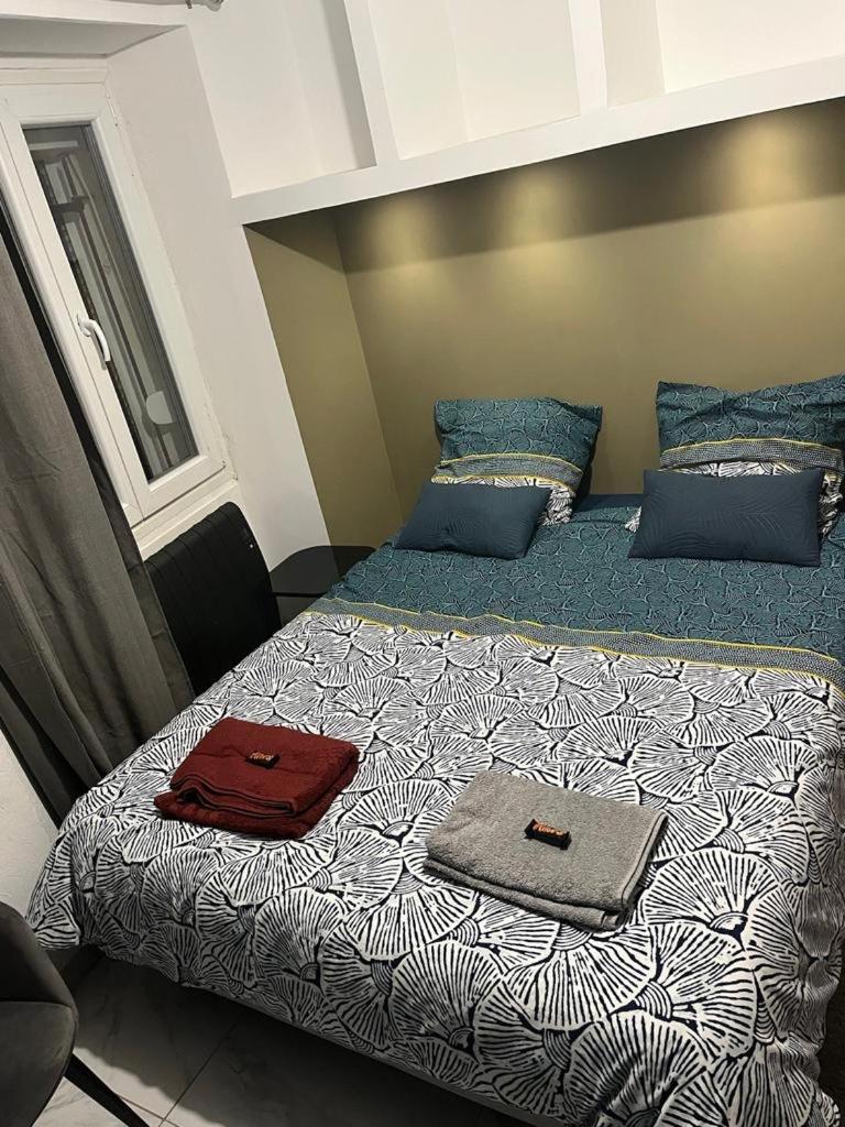 Apartamento Charmant Studio Dans Maison Sarcelles Exterior foto